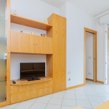 Jesolo Beach! Fronte Mare - Piscina Park E Posto Spiaggia Inclusi Ngoại thất bức ảnh