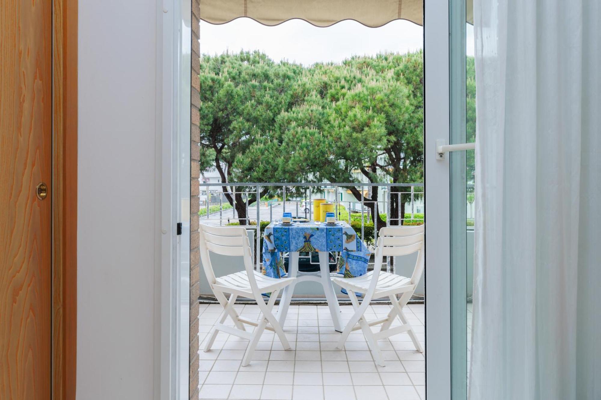 Jesolo Beach! Fronte Mare - Piscina Park E Posto Spiaggia Inclusi Ngoại thất bức ảnh